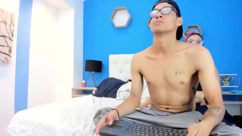 Charles y Elara online show from 12/13/24, 06:53