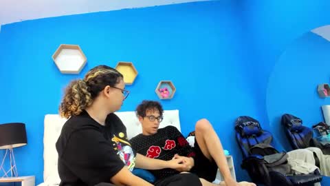 Charles y Elara online show from 01/11/25, 03:23