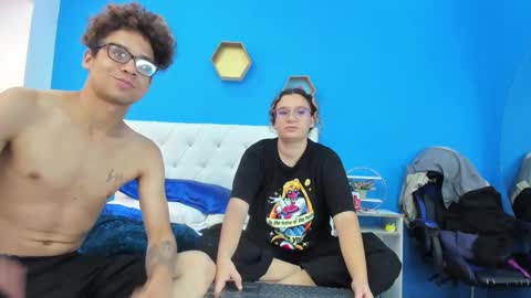 Charles y Elara online show from 01/25/25, 06:45