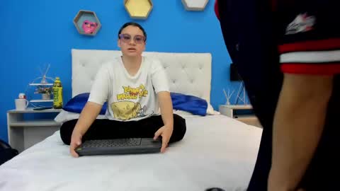 Charles y Elara online show from 03/03/25, 07:28