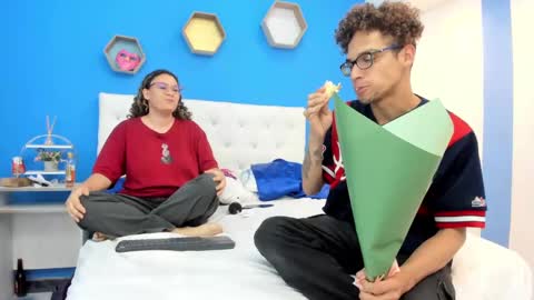 Charles y Elara online show from 03/08/25, 12:11