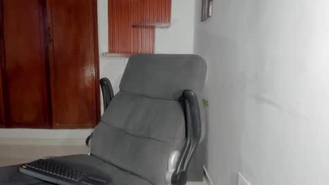 Snapshot of charley_morgan chatting on 02/18/25, 09:53 charley_morgan online show from 02/18/25, 09:53