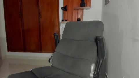 Snapshot of charley_morgan chatting on 02/21/25, 09:54 charley_morgan online show from 02/21/25, 09:54