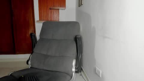 Snapshot of charley_morgan chatting on 02/25/25, 09:57 charley_morgan online show from 02/25/25, 09:57