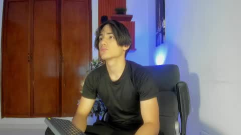 Snapshot of charley_morgan chatting on 03/10/25, 06:34 charley_morgan online show from 03/10/25, 06:34