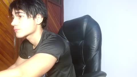 Snapshot of charley_morgan chatting on 09/22/25, 07:16 charley_morgan online show from 09/22/25, 07:16