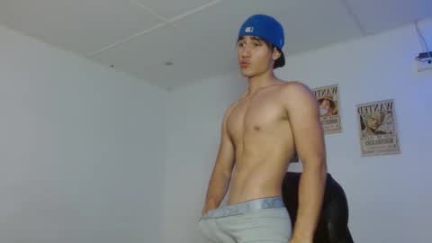 Snapshot of charley_morgan chatting on 10/21/25, 07:58 charley_morgan online show from 10/21/25, 07:58