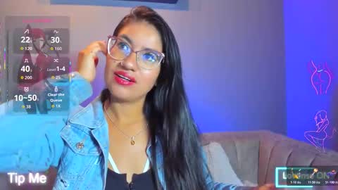 charlhot_ online show from 11/05/25, 12:27