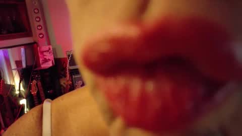 Charli online show from 10/17/25, 10:56