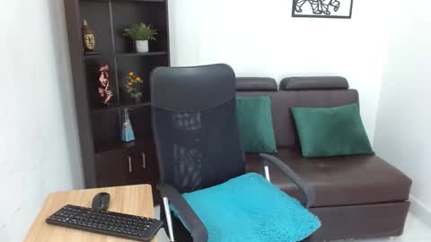 Charlie oconnor online show from 01/11/25, 06:45