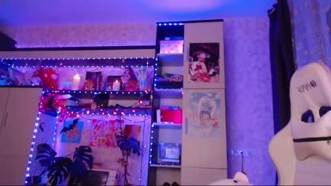 charlie online show from 11/29/25, 09:51