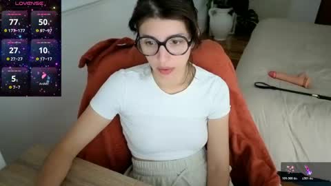 Snapshot of charlieangella chatting on 05/11/26, 06:52 Charlie online show from 05/11/26, 06:52