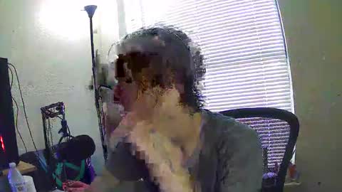 Snapshot of charlied09302 chatting on 11/04/25, 04:39 char sexiness online show from 11/04/25, 04:39