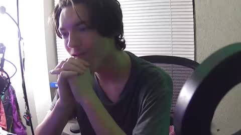 Snapshot of charlied09302 chatting on 11/07/25, 10:48 char sexiness online show from 11/07/25, 10:48