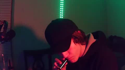 Snapshot of charlied09302 chatting on 12/15/25, 05:23 char sexiness online show from 12/15/25, 05:23