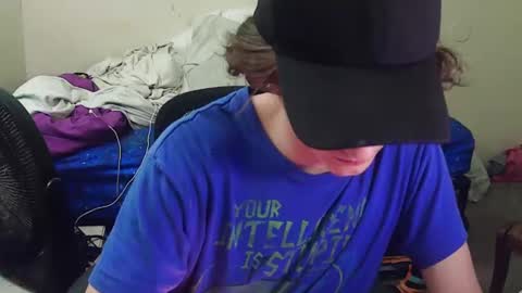 Snapshot of charlied09302 chatting on 12/18/25, 11:27 char sexiness online show from 12/18/25, 11:27