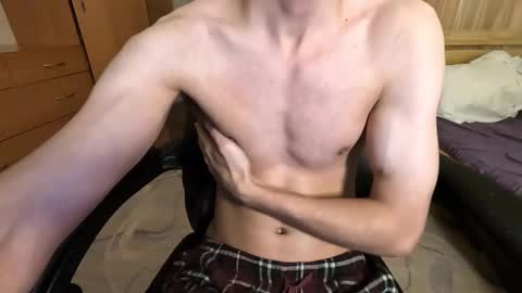 Snapshot of charliehoffa chatting on 10/08/25, 07:33 Charlie online show from 10/08/25, 07:33