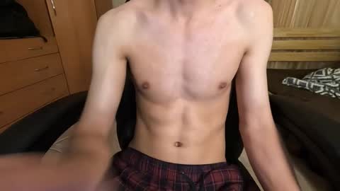 Snapshot of charliehoffa chatting on 10/20/25, 08:20 Charlie online show from 10/20/25, 08:20