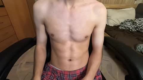 Snapshot of charliehoffa chatting on 11/11/25, 10:10 Charlie online show from 11/11/25, 10:10