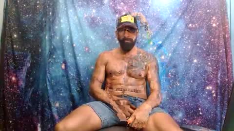 Snapshot of charlieprospect chatting on 10/14/25, 02:01 Charlie  Prospect online show from 10/14/25, 02:01