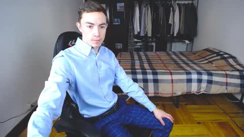 carlos reyes online show from 02/12/25, 07:55