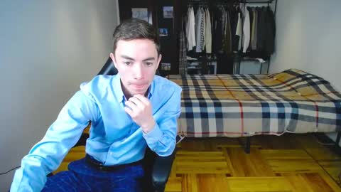 carlos reyes online show from 02/12/25, 02:10