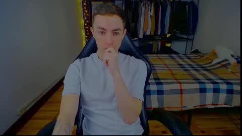 carlos reyes online show from 03/04/26, 09:26