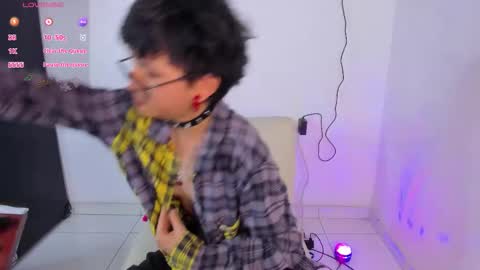 Snapshot of charlietaylorr__ chatting on 03/19/26, 08:24 Charlie online show from 03/19/26, 08:24