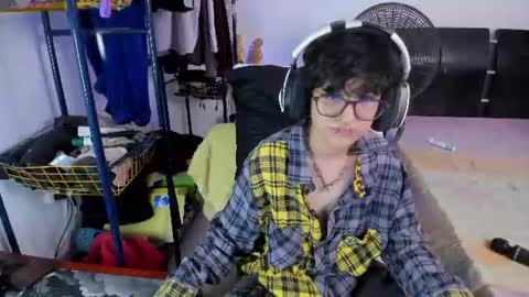 Charlie online show from 06/19/26, 05:23