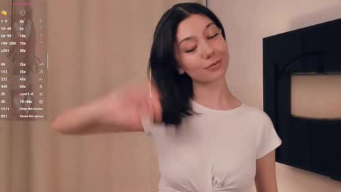 Yumi online show from 02/23/26, 07:44