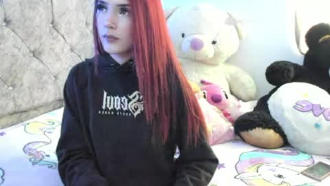 Snapshot of charllotte__hall_ chatting on 05/03/26, 10:49 charllotte__hall_ online show from 05/03/26, 10:49