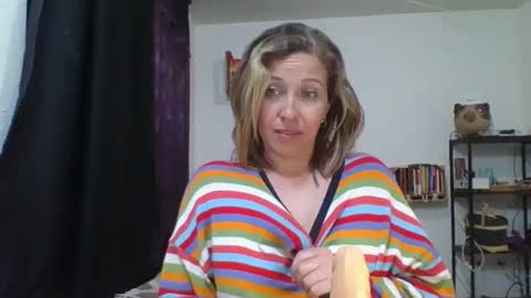 Snapshot of charlot_ponze chatting on 01/18/25, 05:10 charlott online show from 01/18/25, 05:10