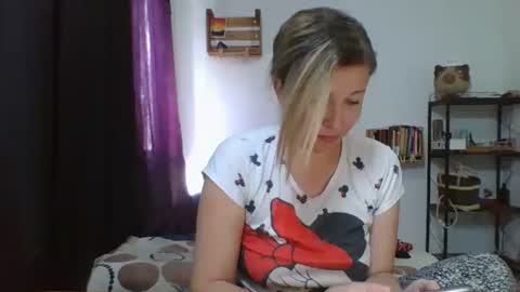 Snapshot of charlot_ponze chatting on 01/23/25, 06:14 charlott online show from 01/23/25, 06:14