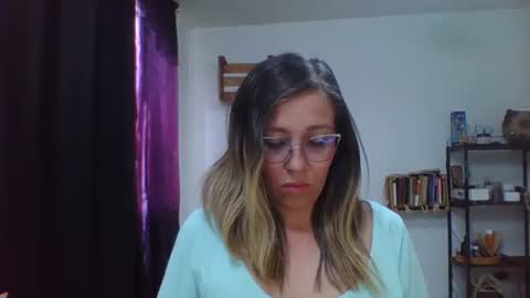 Snapshot of charlot_ponze chatting on 09/29/25, 08:02 charlott online show from 09/29/25, 08:02