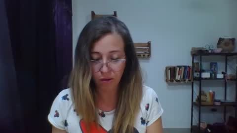 Snapshot of charlot_ponze chatting on 11/10/25, 11:59 charlott online show from 11/10/25, 11:59