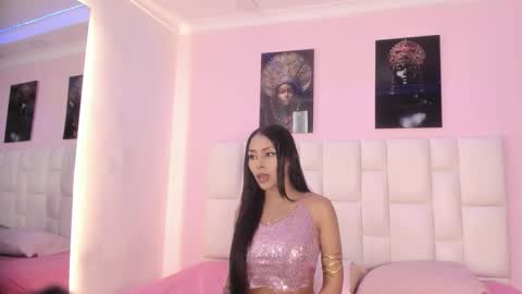 charlot_vega_ online show from 11/17/25, 11:27