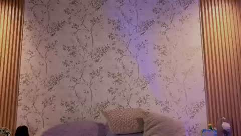 Snapshot of charlote__miller chatting on 06/15/26, 12:40 You honey online show from 06/15/26, 12:40