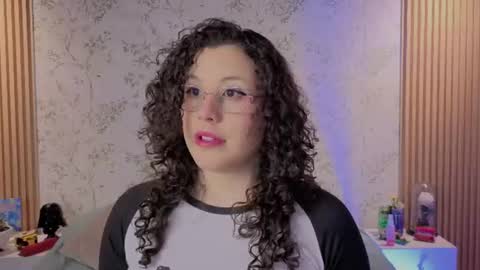 Snapshot of charlote__miller chatting on 06/26/26, 11:47 You honey online show from 06/26/26, 11:47