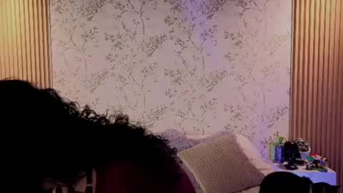 Snapshot of charlote__miller chatting on 07/11/26, 11:35 You honey online show from 07/11/26, 11:35