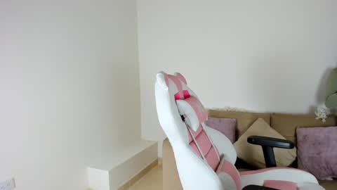    online show from 01/21/25, 11:34