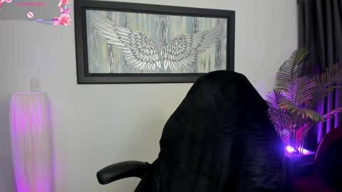 Charlote online show from 02/28/25, 05:48