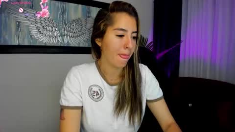 Charlote online show from 10/10/25, 11:42