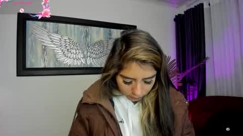 Charlote online show from 11/04/25, 11:42