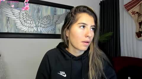 Charlote online show from 11/21/25, 11:42