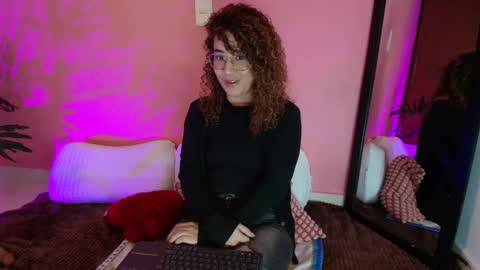 Char 3 online show from 03/03/25, 06:55