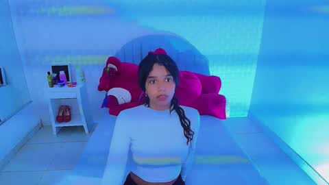 Snapshot of charlotte_0309 chatting on 03/26/26, 02:11 charlotte online show from 03/26/26, 02:11