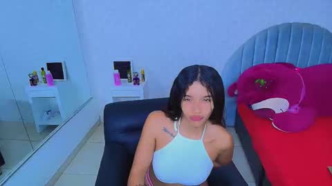 Snapshot of charlotte_0309 chatting on 04/15/26, 10:54 charlotte online show from 04/15/26, 10:54