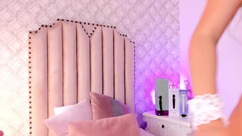   Charlotte  online show from 01/31/25, 08:12