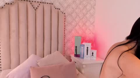   Charlotte  online show from 02/05/25, 07:20