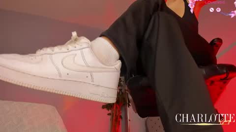 charlotte  grey online show from 05/06/26, 08:25